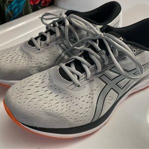ASICS gel excite 7. Size 10.5 men’s